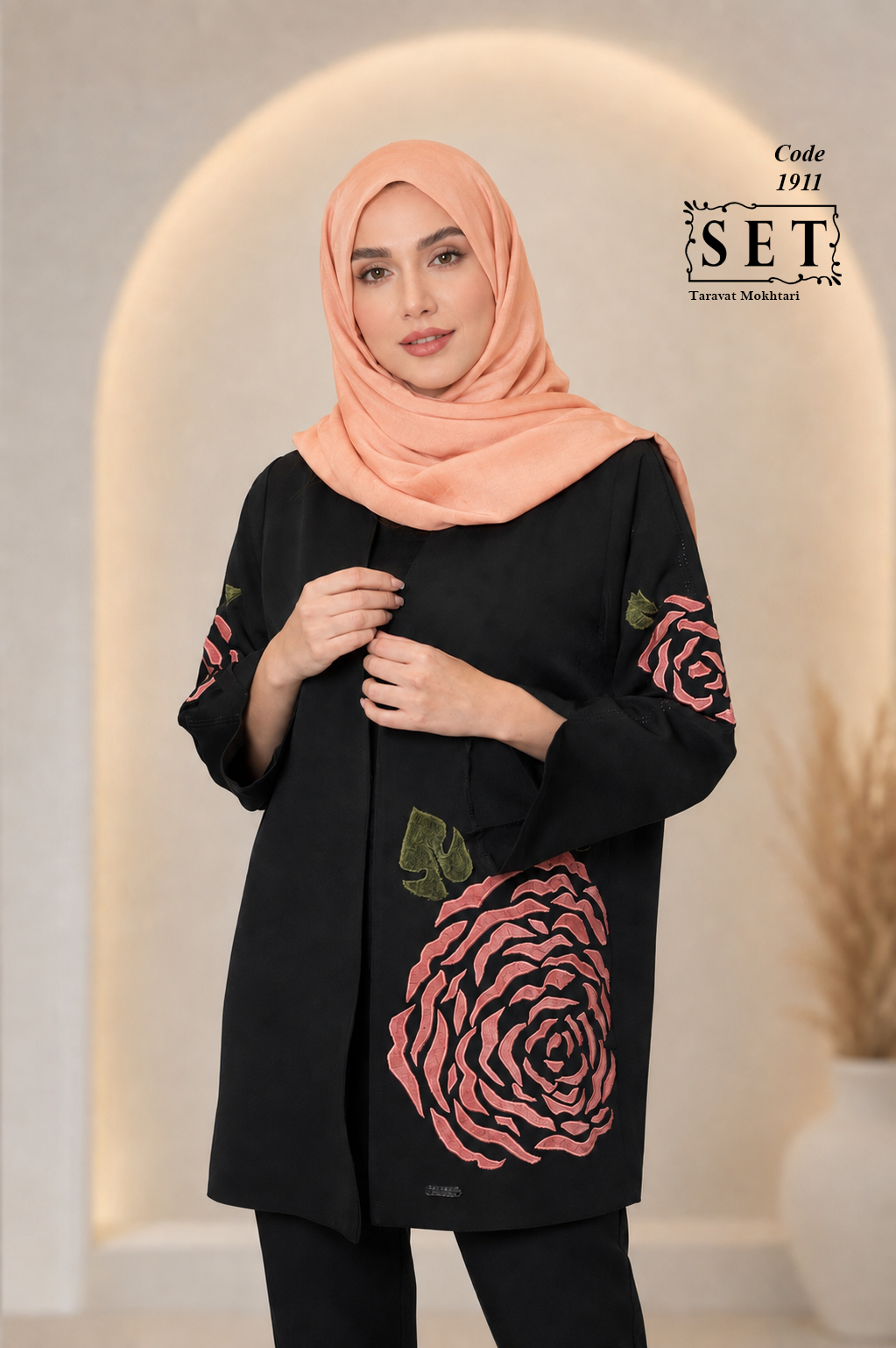 مانتو مجلسی مخمل دوزی گلبهی مدل رزا برند SET